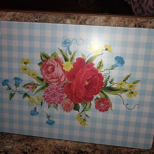 Pioneer Woman Glass Cutting Board